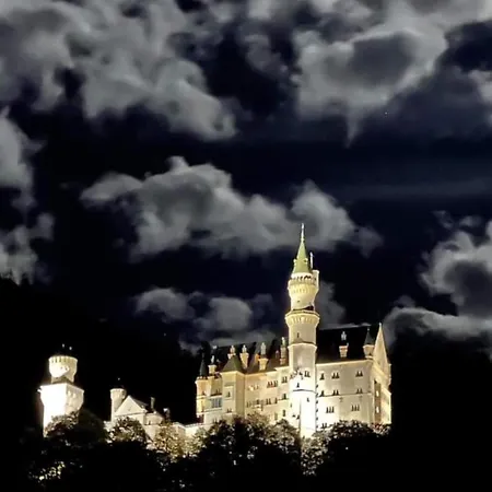 House LA Neuschwanstein Blick - Budget City Hotel-3